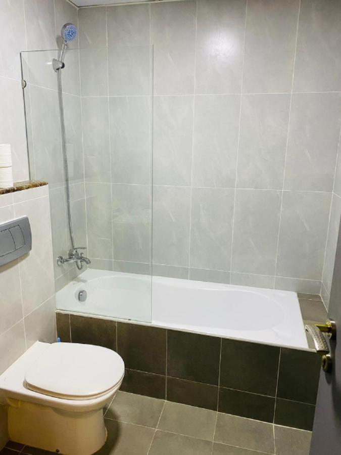 Royal Manor- Marina Diamond 2 Apartment Dubai Luaran gambar