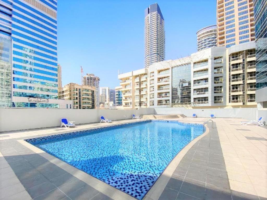 Royal Manor- Marina Diamond 2 Apartment Dubai Luaran gambar